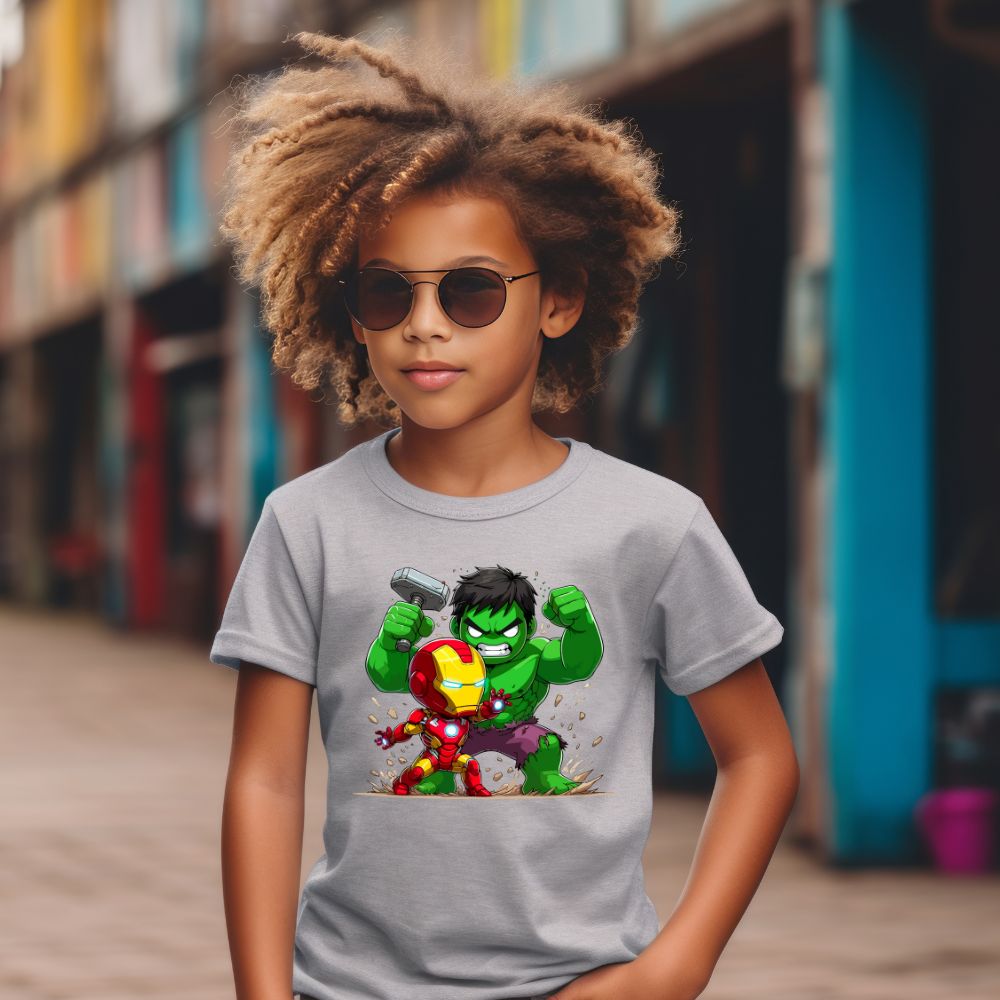 Camiseta Infanto Juvenil Personagens Super Heróis Hulk vs Homem de Ferro