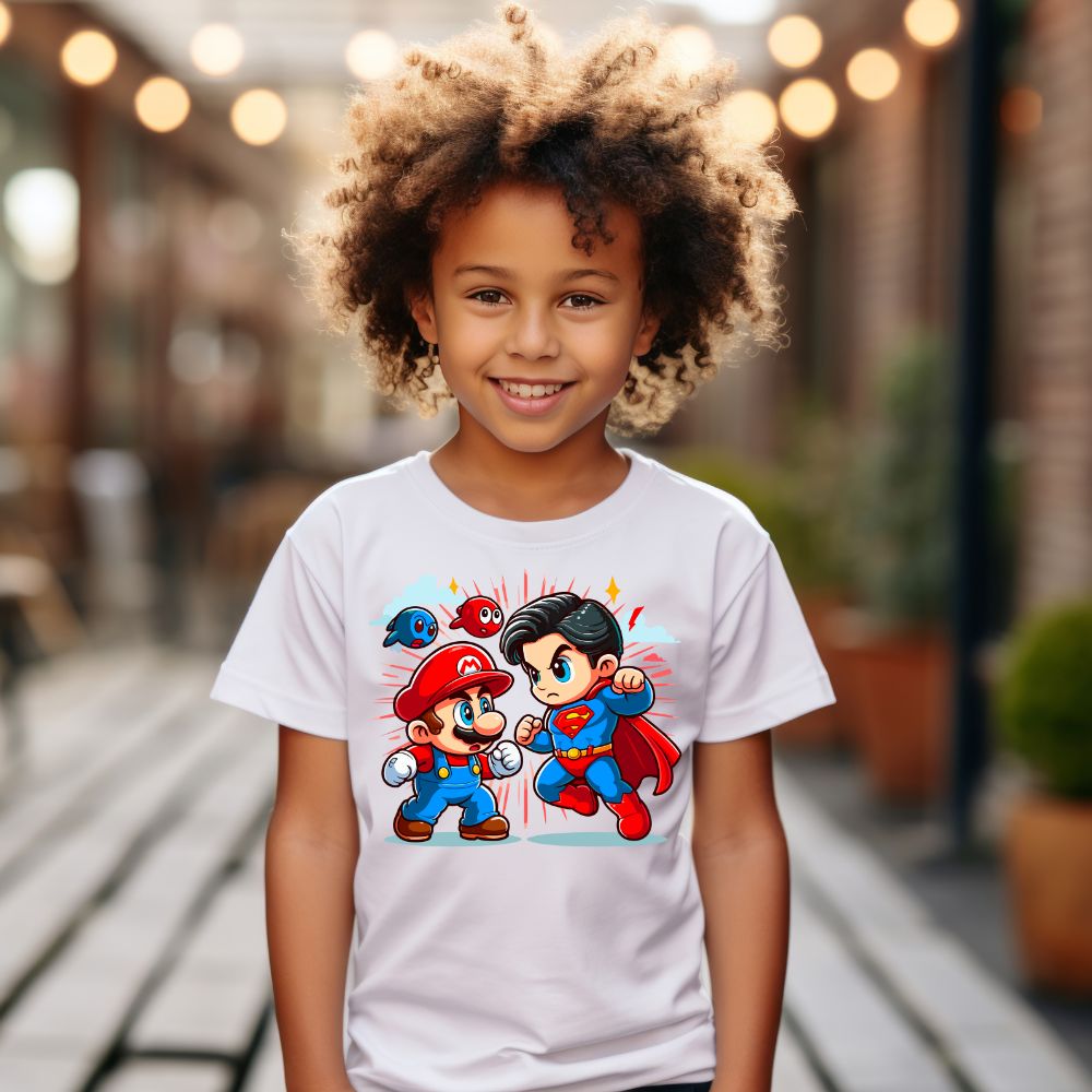 Camiseta Infanto Juvenil Personagens Super Mario vs Superman